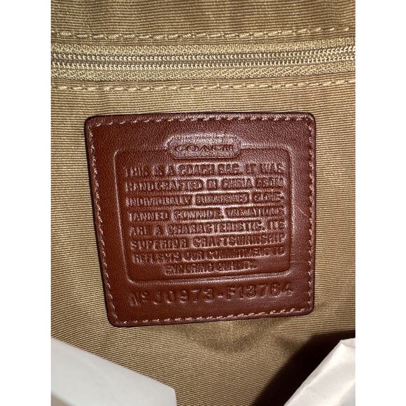 Coach Legacy Leather Hobo Bag Brown No. 10973 – Shoulder Purse - Picture 4 of 5